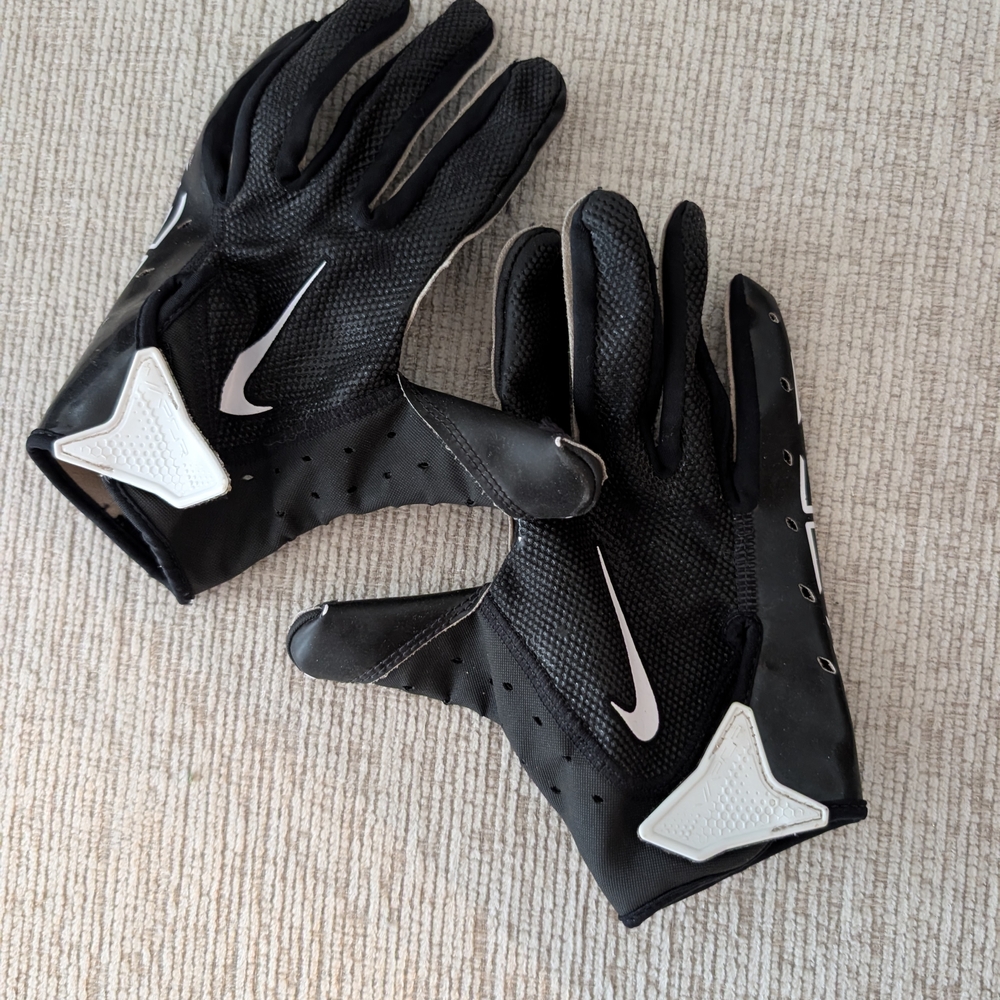 Nike Youth Football Gloves